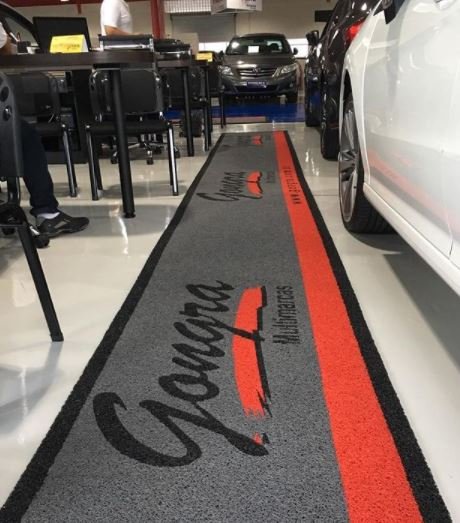Tapete personalizado Gôngora Multimarcas