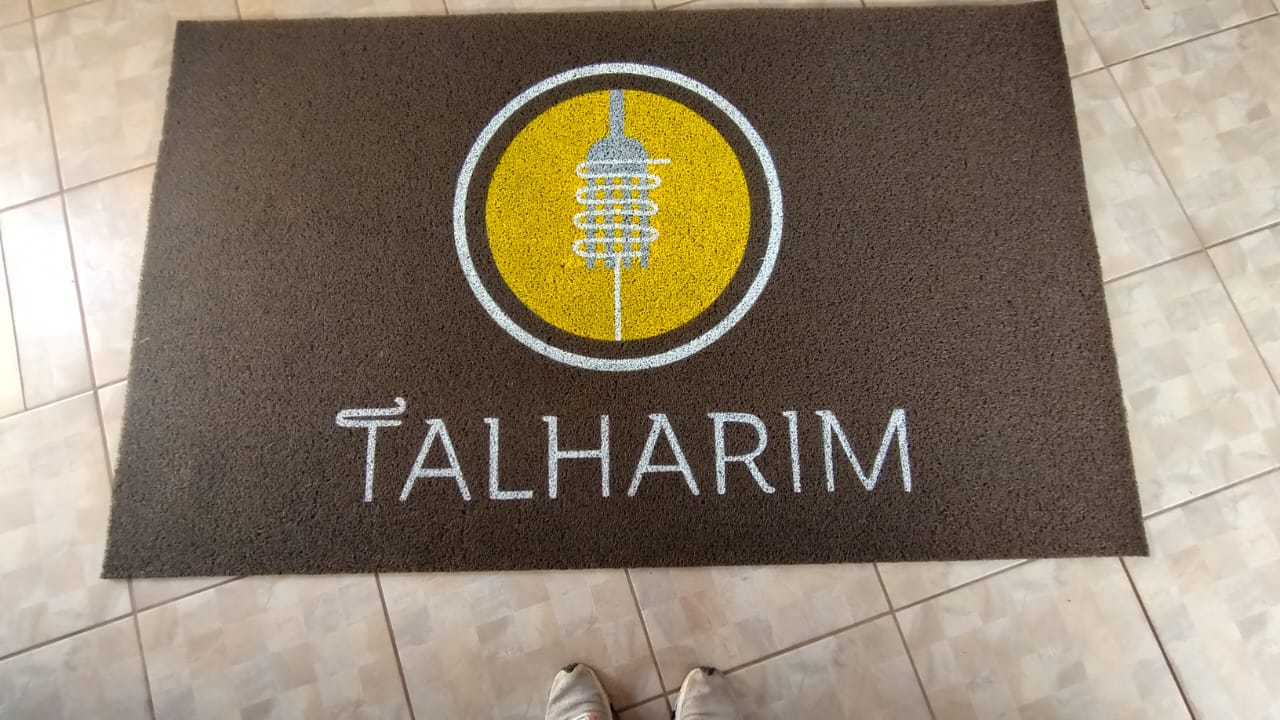 Tapete personalizado Talharim